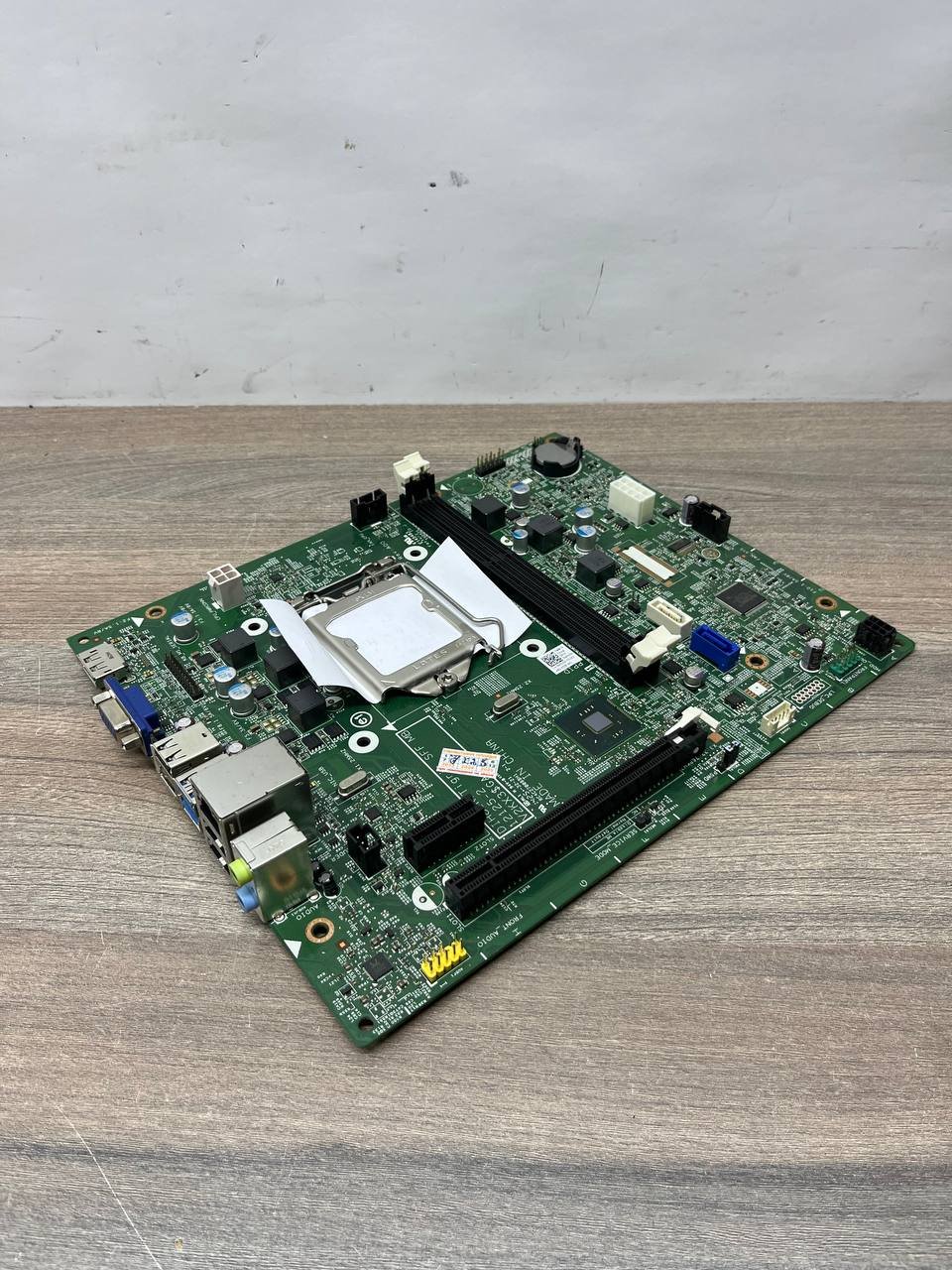 Оригінальна материнська плата Dell OptiPlex 3020 SFF – 0WMJ54 / 04YP6J / 7DM3J б/у 3 Оригінальна материнська плата Dell OptiPlex 3020 SFF – 0WMJ54 / 04YP6J / 7DM3J б/у