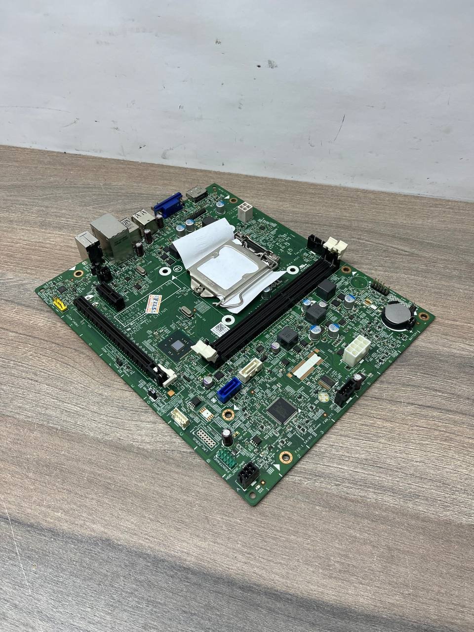 Оригінальна материнська плата Dell OptiPlex 3020 SFF – 0WMJ54 / 04YP6J / 7DM3J б/у 4 Оригінальна материнська плата Dell OptiPlex 3020 SFF – 0WMJ54 / 04YP6J / 7DM3J б/у