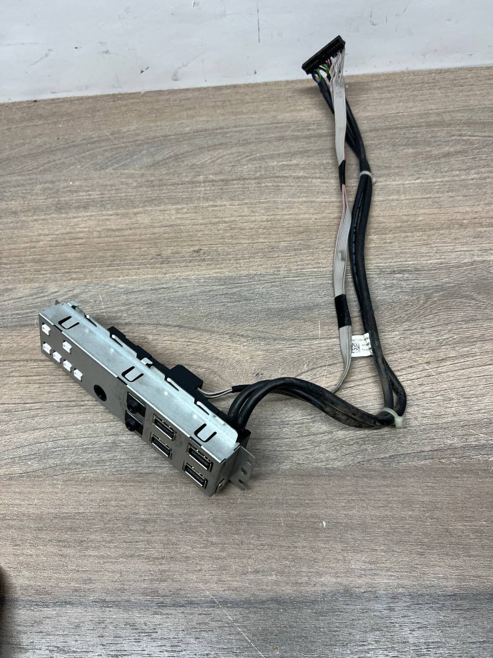 Оригінальний USB-модуль (Front USB Panel / I/O Board) Dell OptiPlex 990 SFF – 087G1H б/у 4 Оригінальний USB-модуль (Front USB Panel / I/O Board) Dell OptiPlex 990 SFF – 087G1H б/у