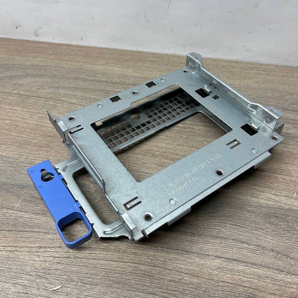 Оригінальний кронштейн SSD/HDD (касета / caddy / drive bracket) Dell OptiPlex 7020 SFF – 1B23G3U00-600-G б/у 1 Оригінальний кронштейн SSD/HDD (касета / caddy / drive bracket) Dell OptiPlex 7020 SFF – 1B23G3U00-600-G б/у