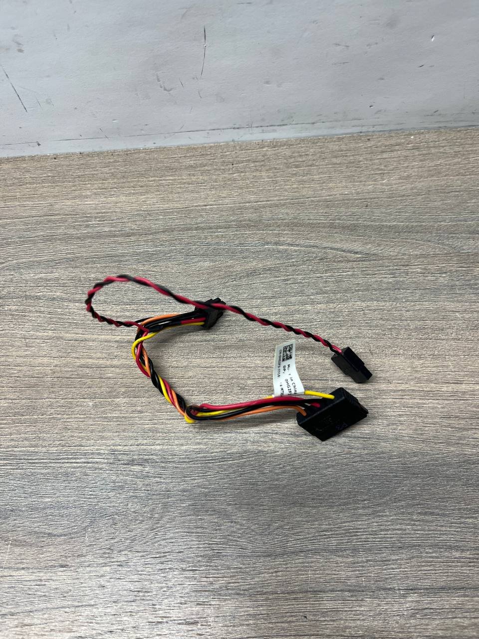 SATA кабель живлення (розгалужувач) для Dell OptiPlex 7040 SFF 0H2K73 Б/В 3 SATA кабель живлення (розгалужувач) для Dell OptiPlex 7040 SFF 0H2K73 Б/В